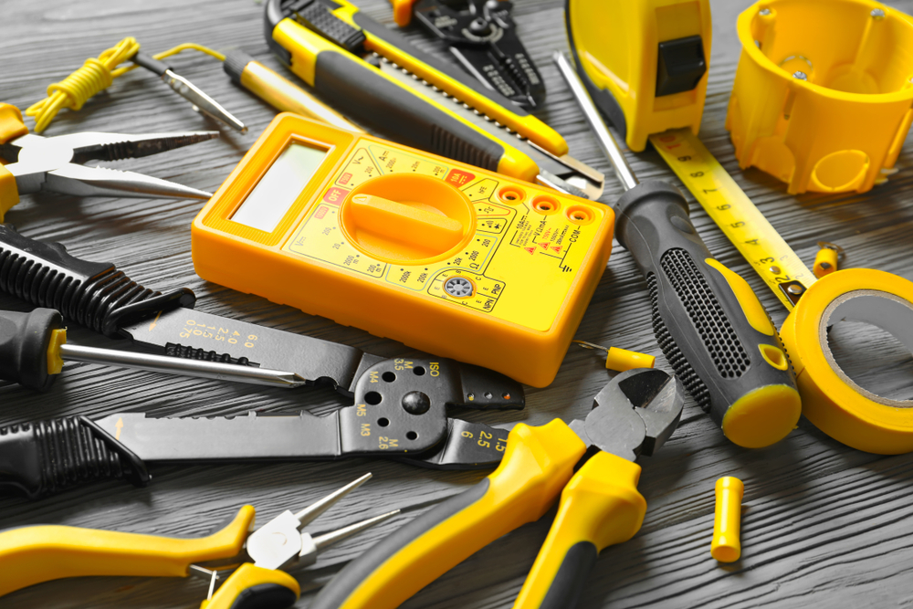 Different,Electrical,Tools,On,Table